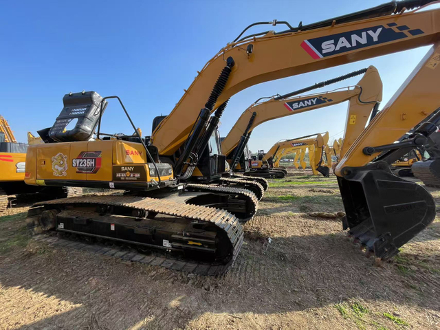 Moins cher d'occasion Sany 235c Pro Escavator 23ton utilis&eacute; chenille Escavator Caterpillar Machines mini&egrave;res &eacute;quipement robuste