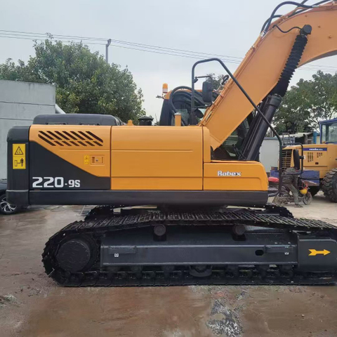 Excavadora hidr&aacute;ulica Hyundai R220-9S usada con motor Cummins